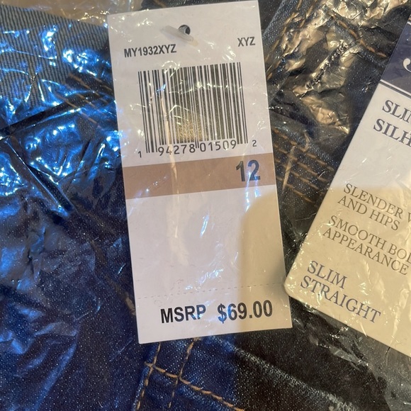 BNIP seven7 size 12 jeans Tummyless. - Picture 3 of 7